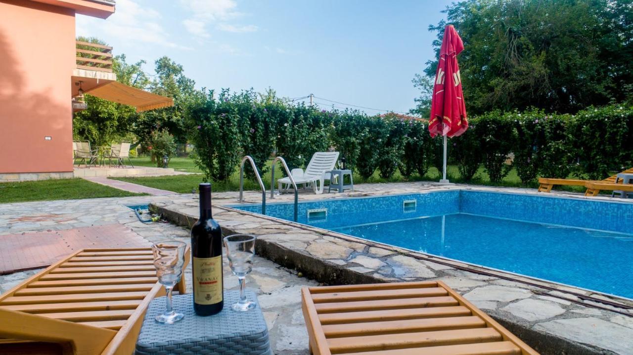 Vila Andrea Danilovgrad Buitenkant foto